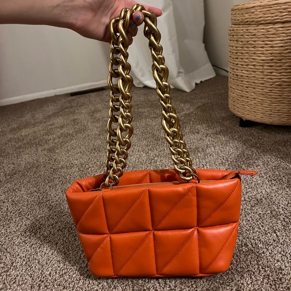 ZARA Quilted city bag with chain - Picture 3 of 13